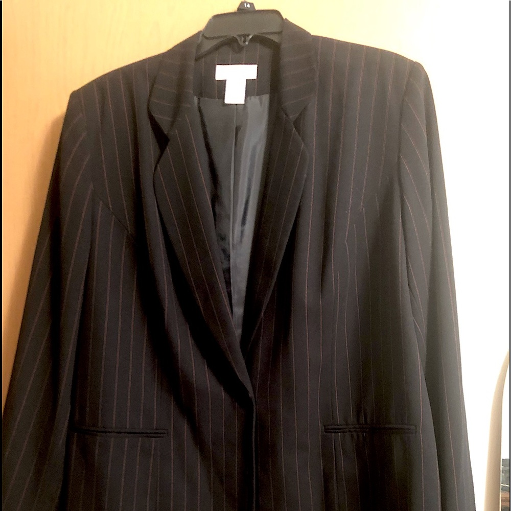 2pc Black suit with red pint stripe